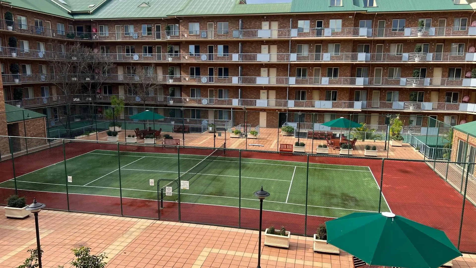 Adelaide Cbd Apartment - 3Br, 2Bath & Carpark