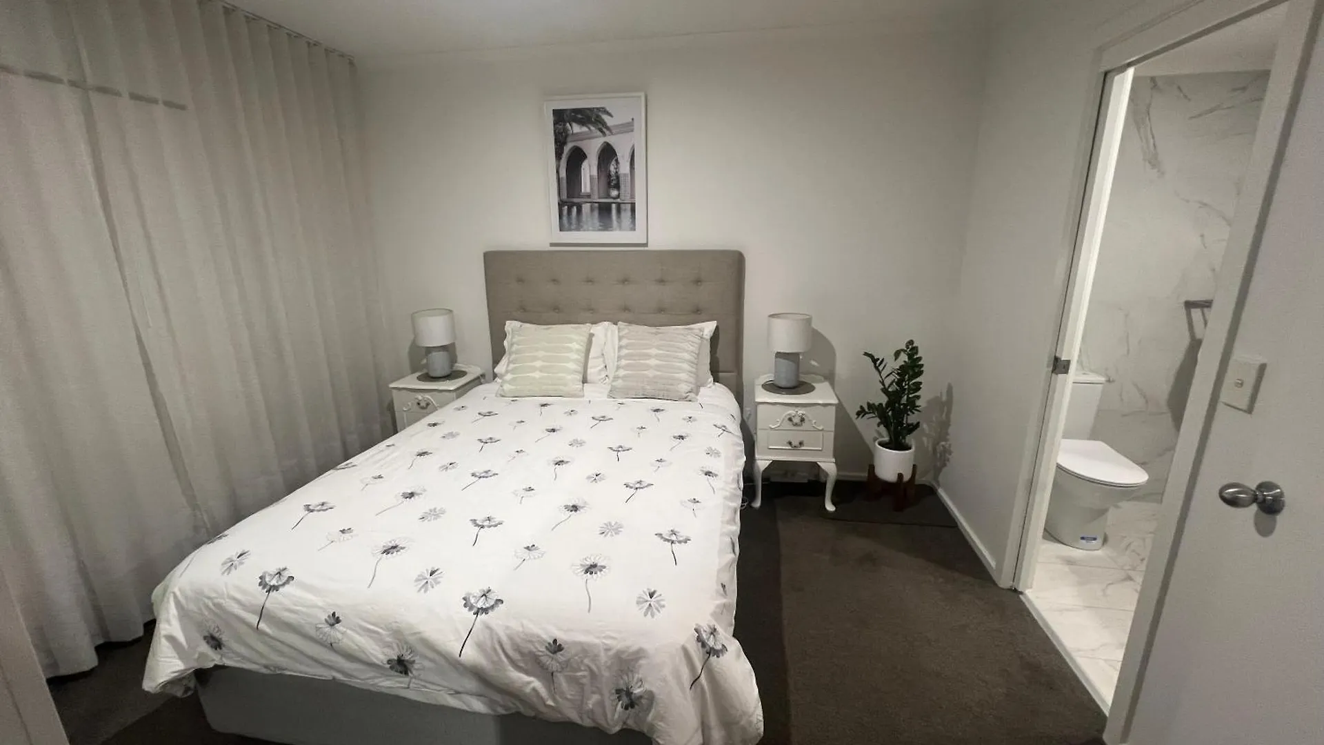 Adelaide Cbd Apartment - 3Br, 2Bath & Carpark